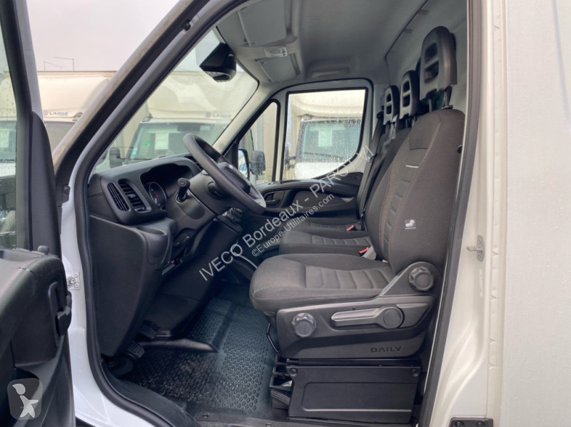 Коммерческий автомобиль Iveco 35S16 V16