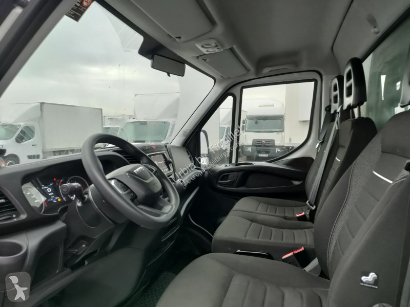 Véhicule utilitaire Iveco FRIGO 12M3 160 CV...