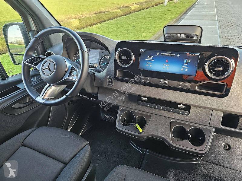 Véhicule utilitaire Mercedes 320 L3H2 300KmWLTP
