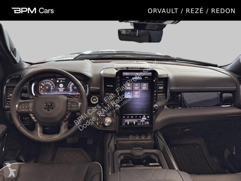 Samochód dostawczy Dodge RAM 1500 CREW CAB 4X4