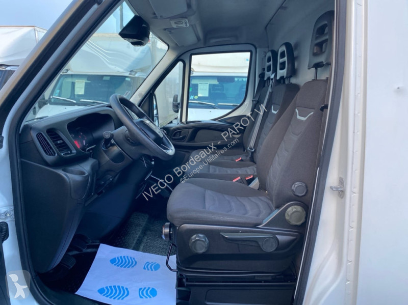 Haszongépjármű Iveco 35S14 V12