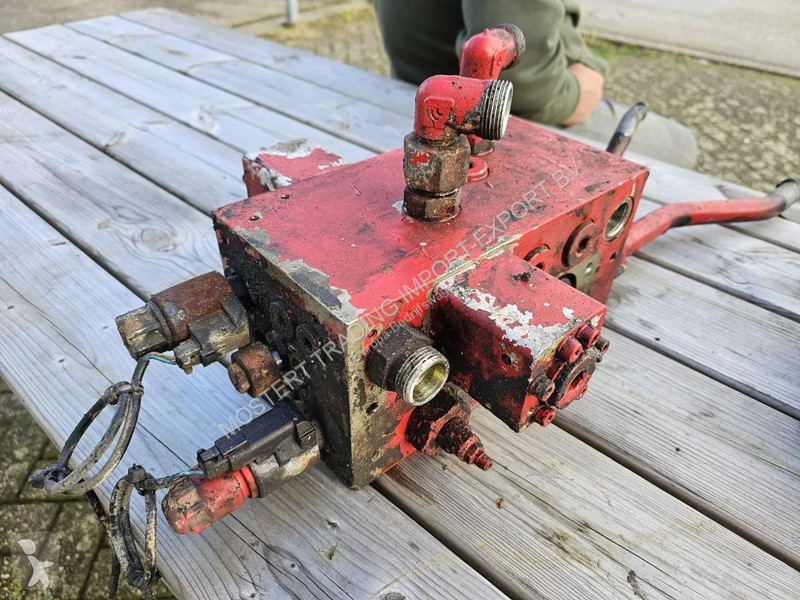 Furgoneta  Control valve 02 Electrically...