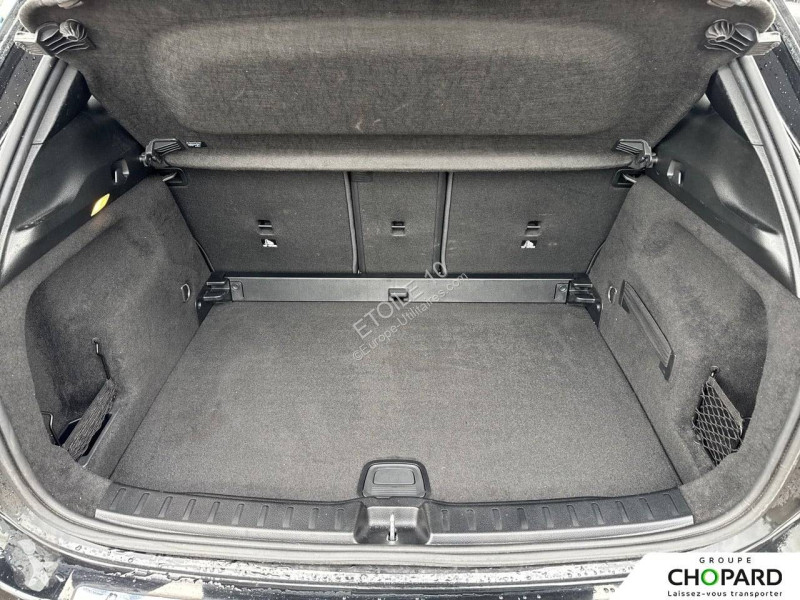 عربة نفعية Mercedes GLA 200 7G-DCT