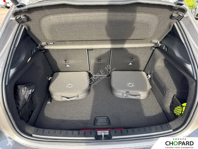 Autoutilitară Mercedes GLA 250 e Hybrid EQ 8G-DCT