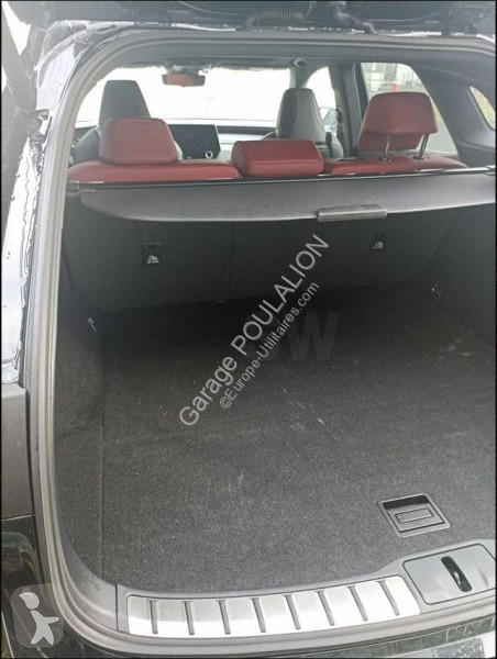 Samochód dostawczy Lexus 500H