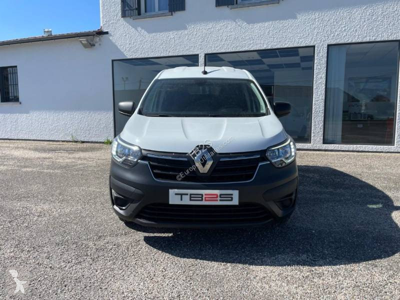 عربة نفعية Renault