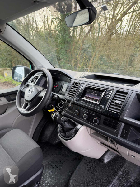 Volkswagen T6 L2H2 2.0 TDI 102 BUSINESS LINE...