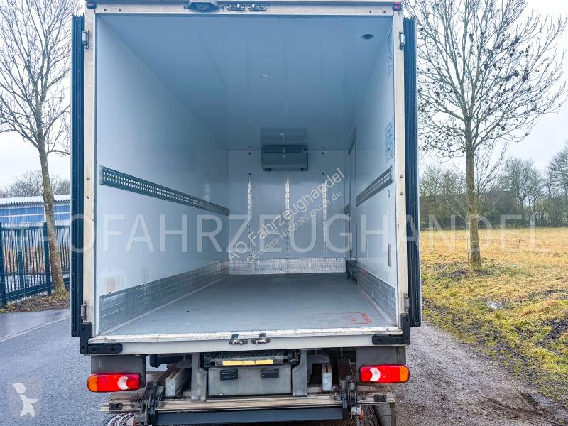 Samochód dostawczy Mitsubishi Fuso