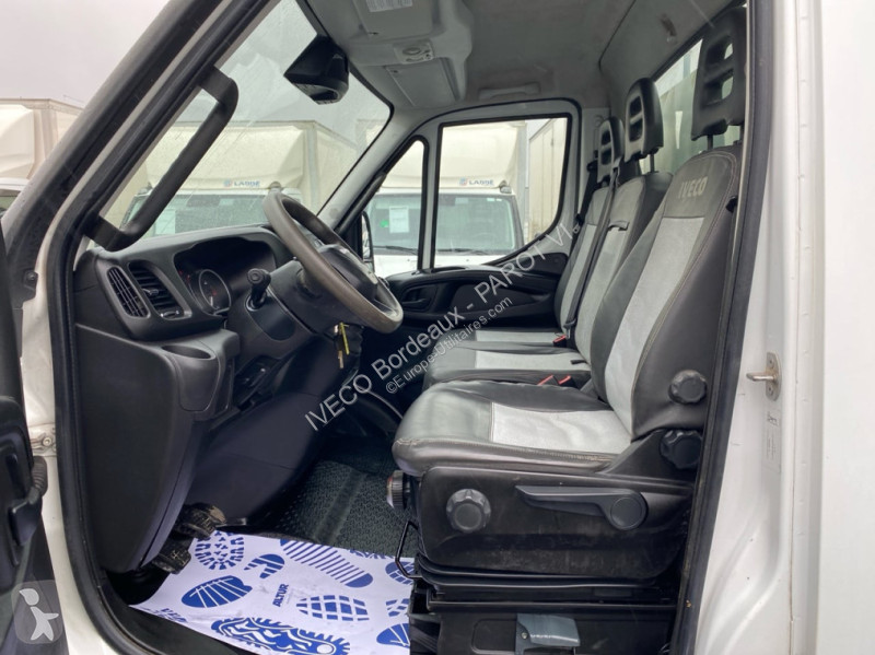 عربة نفعية Iveco 35C16H3.0 Empattement 3750 Tor