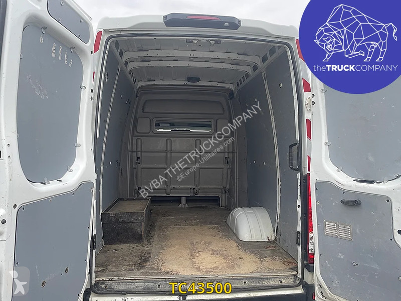 Iveco 35C15V12 Double cab 7 places Transporter