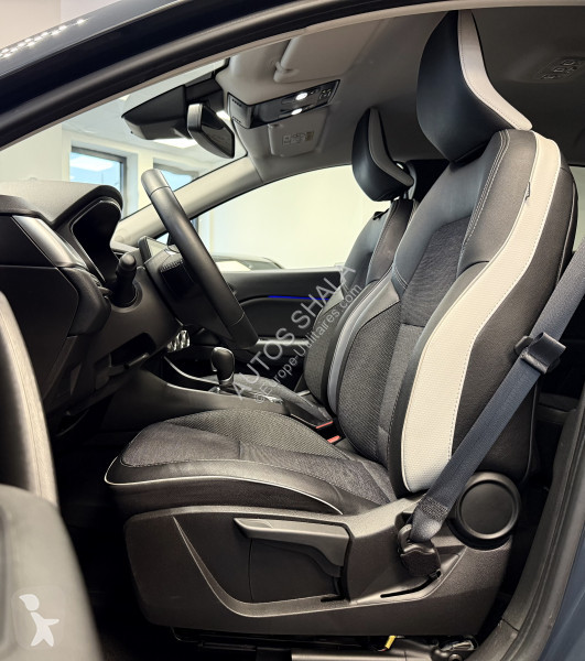 Furgoneta Renault CAPTUR II 1.6 E-TECH HYBRIDE...