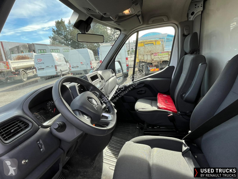 Samochód dostawczy Renault