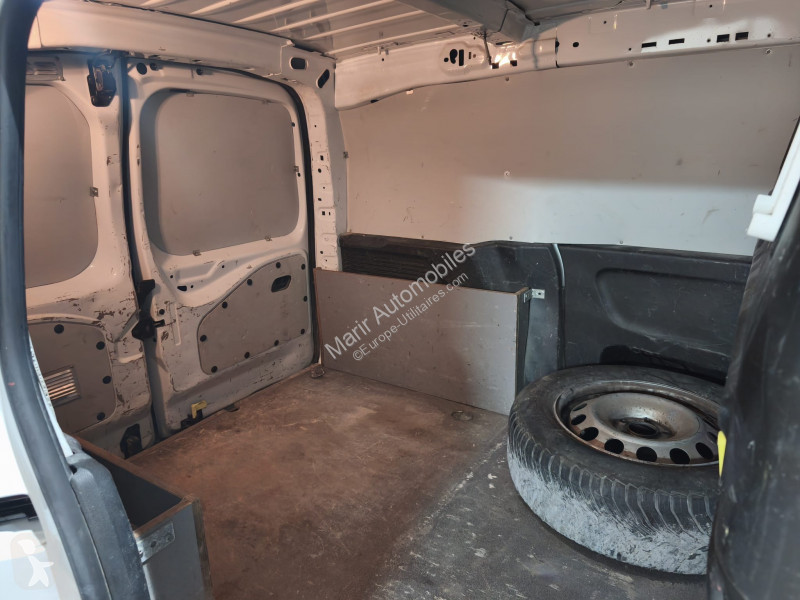 Véhicule utilitaire Peugeot PARTNER
