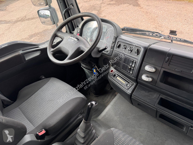 عربة نفعية MAN 8.220 4X2 Pritsche mit Kran...