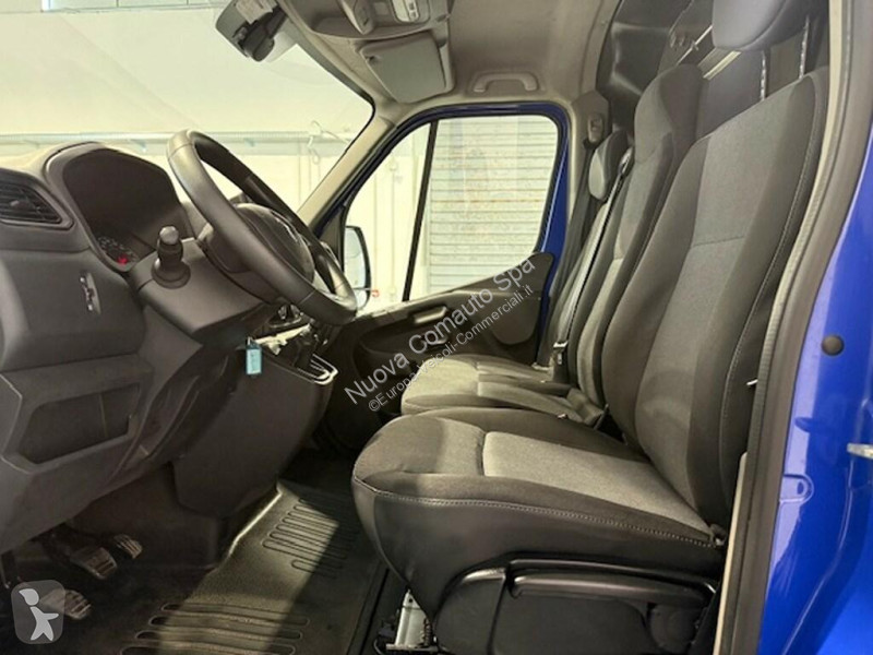 عربة نفعية Renault III 2019