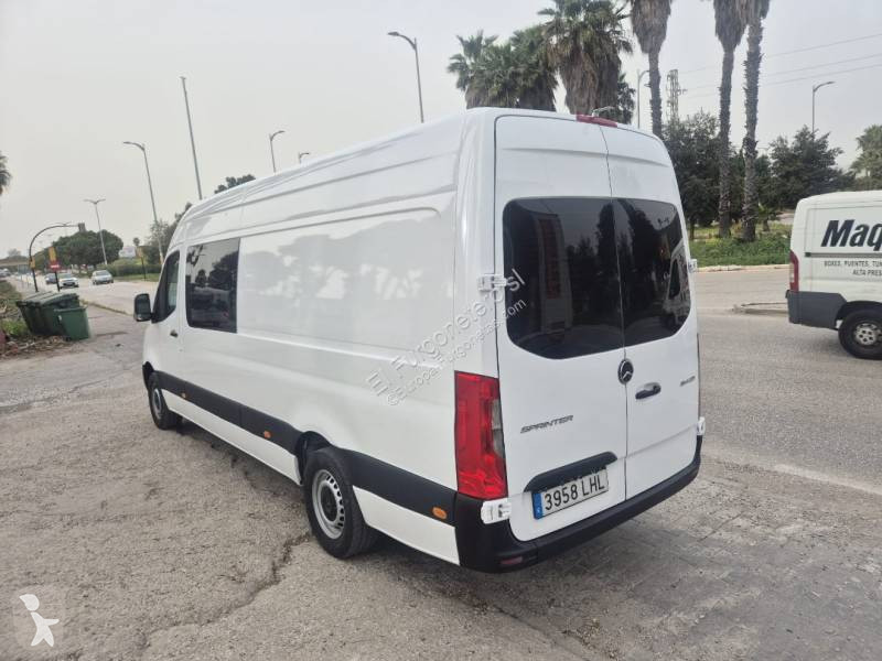 Furgoneta Mercedes