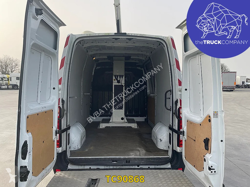 Furgoneta Renault 145.35 Nacelle