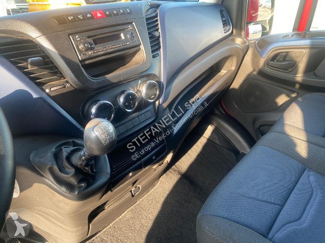 Veicolo commerciale Iveco DAILY 35S14 BOX
