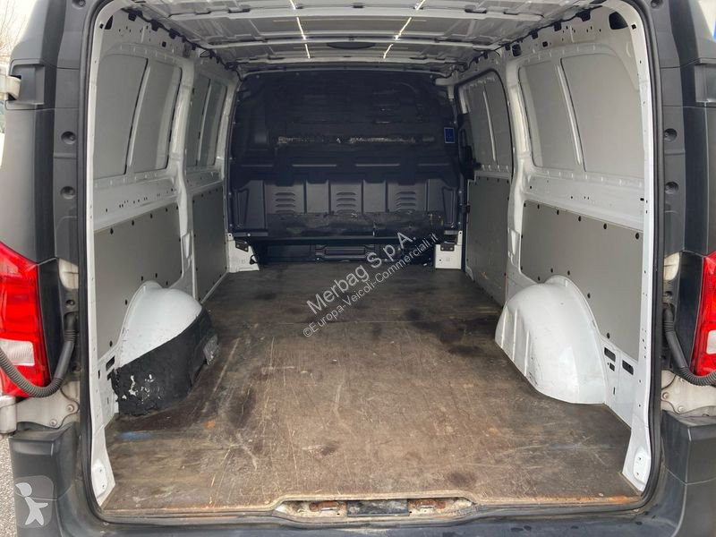 عربة نفعية Mercedes 119 F Extralong