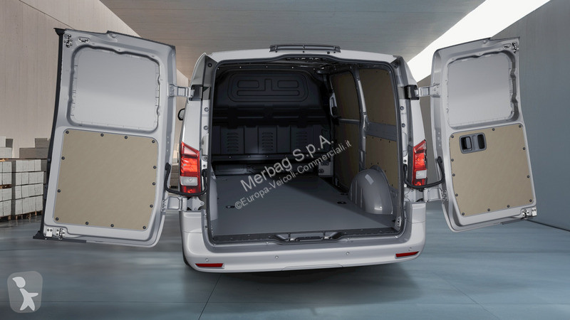 عربة نفعية Mercedes Furgone SELECT 116 CDI Long