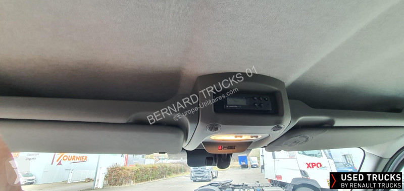 Samochód dostawczy Renault