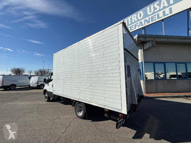 Furgoneta Iveco DAILY 35C14H BOX+ SPONDA +...