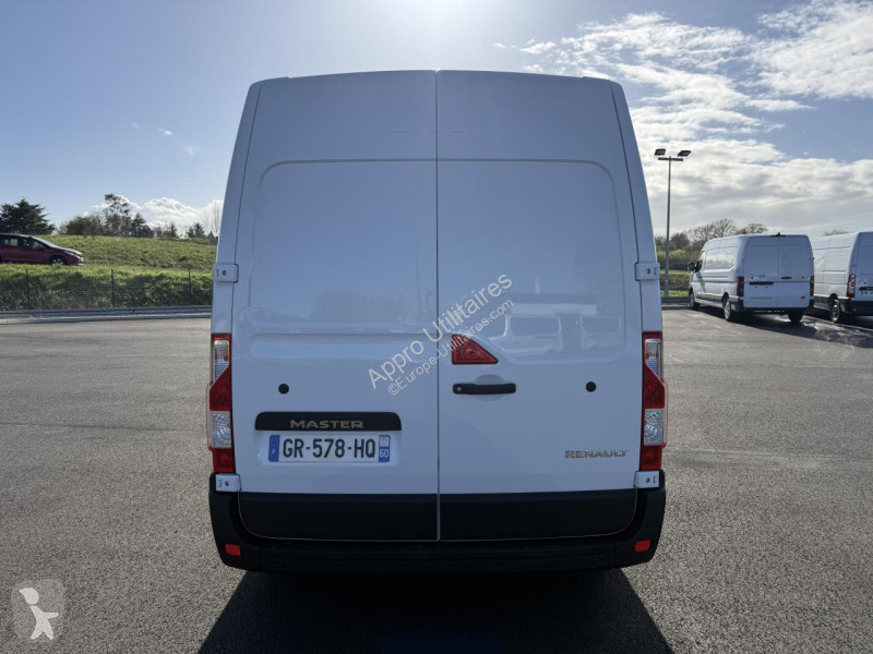 Véhicule utilitaire Renault MASTER Grand...