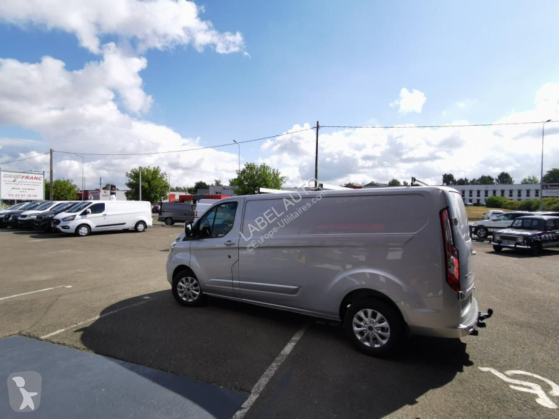 Véhicule utilitaire Ford
