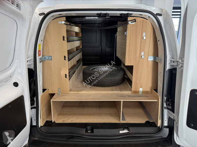 عربة نفعية Renault KANGOO VAN / PRIX HT 11...