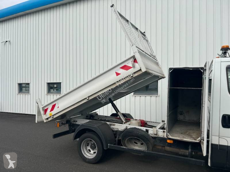 عربة نفعية Iveco