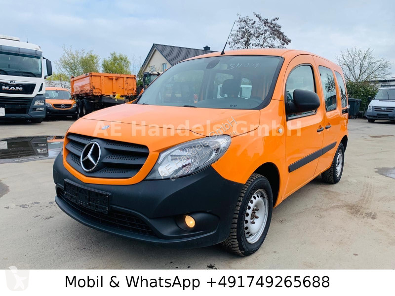 Furgoneta Mercedes 111 CDI Kombi lang...