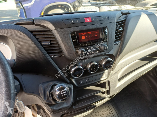 Veicolo commerciale Iveco DAILY 35S16 - 4100