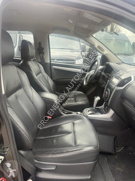 Véhicule utilitaire Isuzu 2.5 TD 163 SPACE...