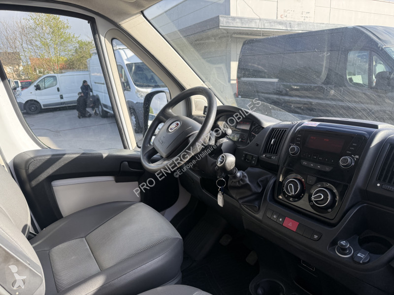 Véhicule utilitaire Fiat DUCATO FG 3.3 LH2 2.0...