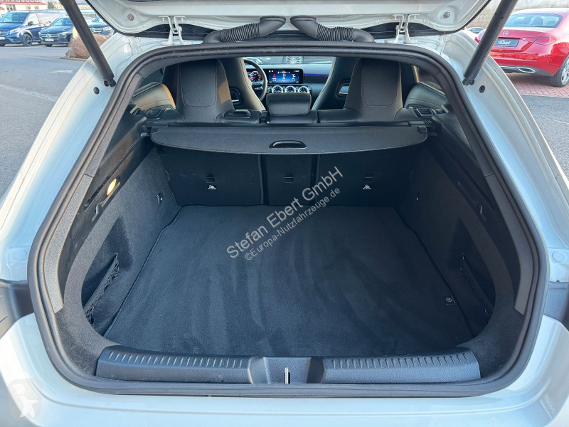 Mercedes CLA...