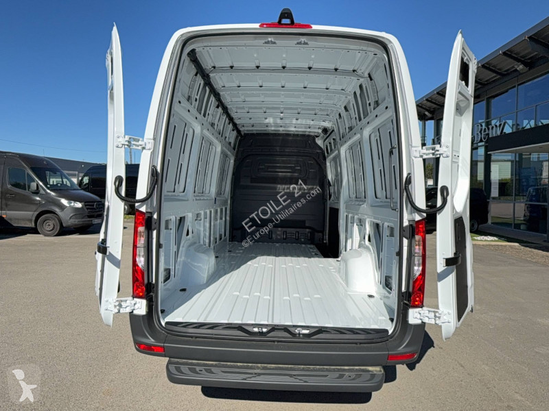 عربة نفعية Mercedes SPRINTER FGN 317 CDI 43...