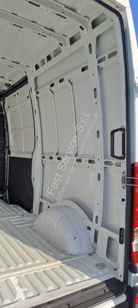 Furgoneta Iveco