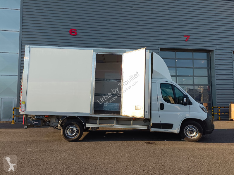 Furgoneta Peugeot 20M3 140 CV FOURGON HAYON 3.5 T