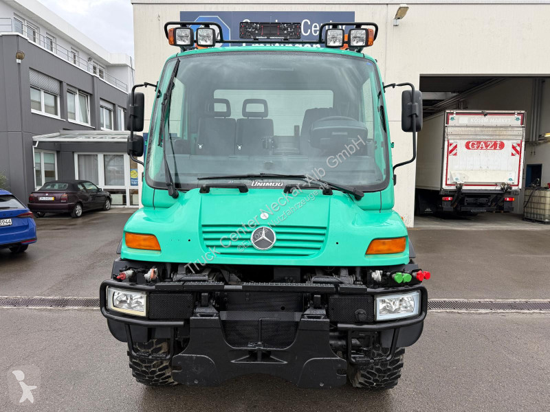 عربة نفعية Unimog   U400...