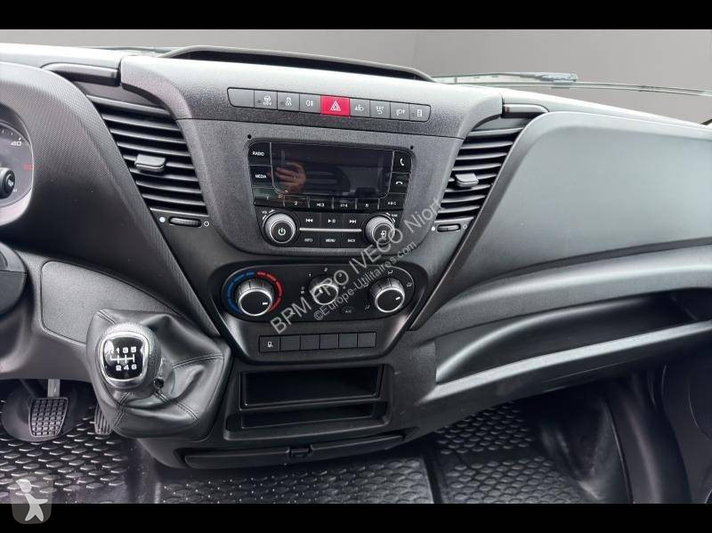 عربة نفعية Iveco