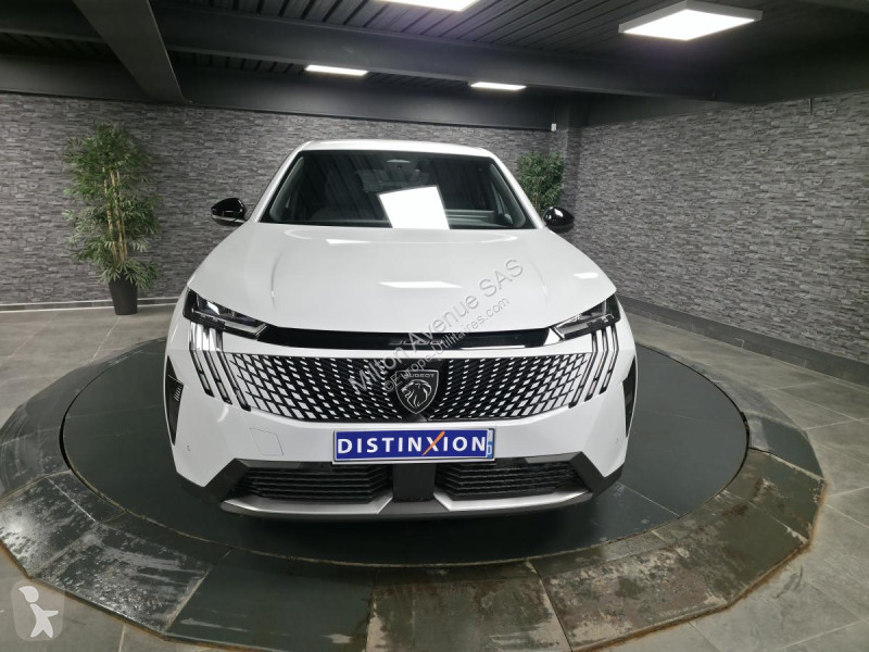 Samochód dostawczy Peugeot 3008 1.2i Hybrid...