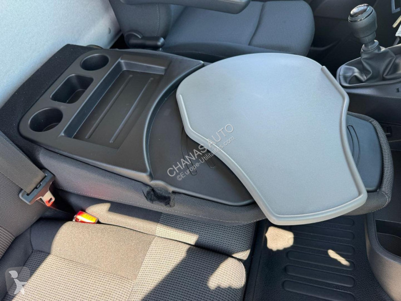 Véhicule utilitaire Renault F3300 L1H1 2.3 BLUE...