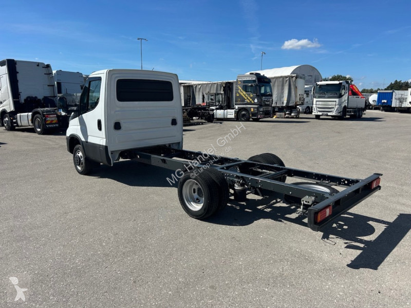 Furgoneta Iveco Daily 40 - 180 Fahrgestell, E6...