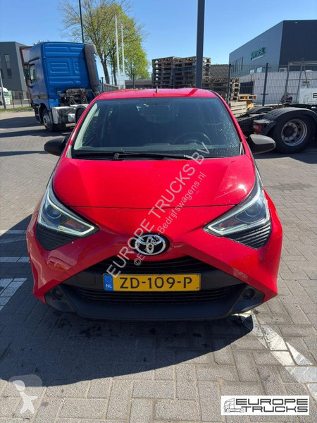 عربة نفعية Toyota Airco - Bluetooth - Cruise...