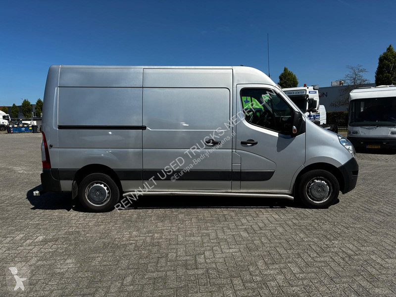 Furgoneta Renault 150.35 L2 H2 2.3 Dci, Airco,...