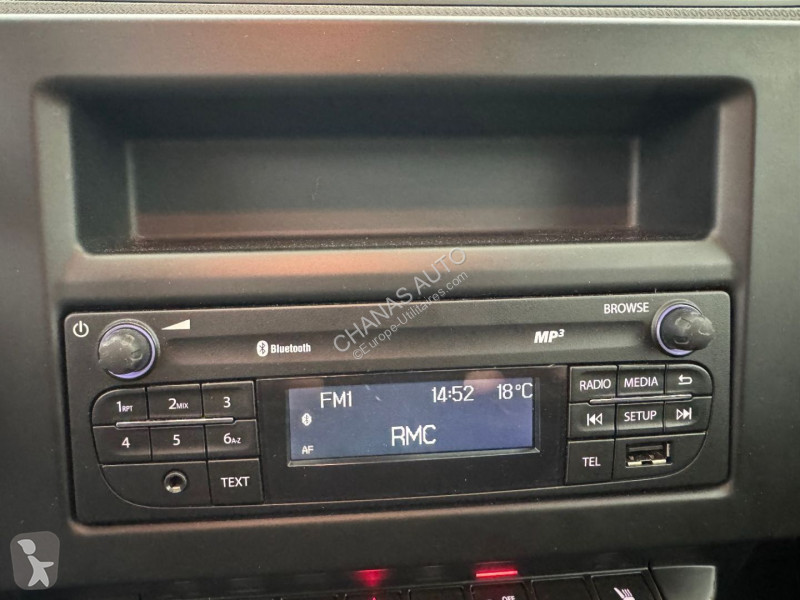 عربة نفعية Renault 1.5 BLUE DCI 75