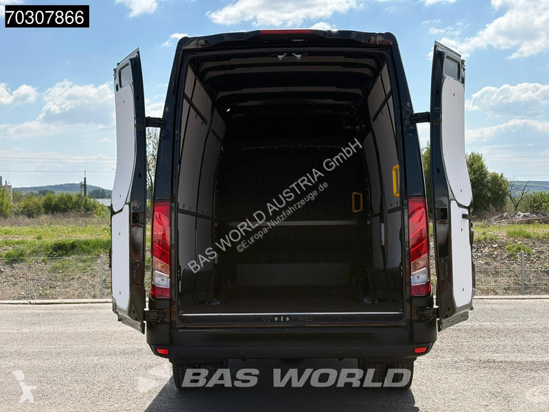 Véhicule utilitaire Iveco 35C21...