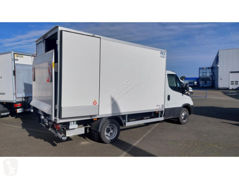 Véhicule utilitaire Iveco DAILY 35C16
