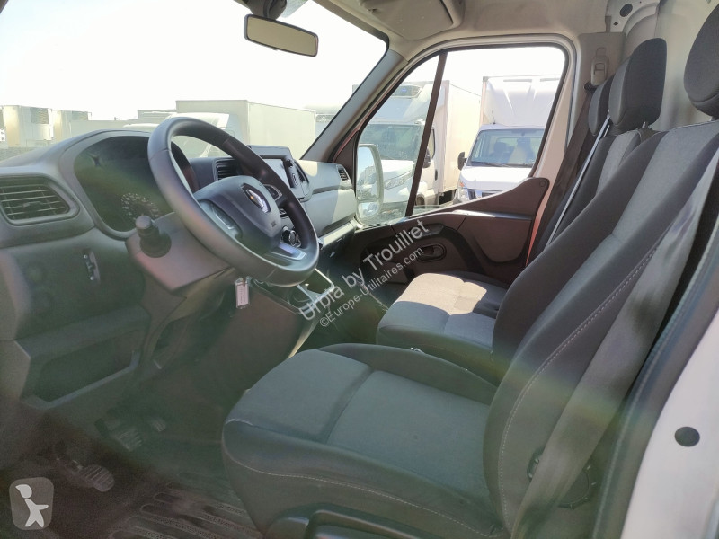 Véhicule utilitaire Renault FRIGO 12M3 CAISSE...