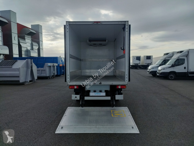 Véhicule utilitaire Iveco FRIGO 12M3 160 CV...